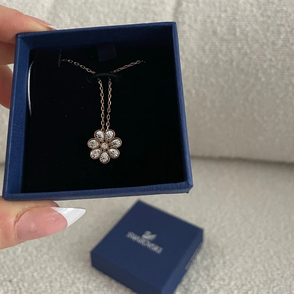 Swarovski Crystal Flower Necklace - Picture 4 of 10